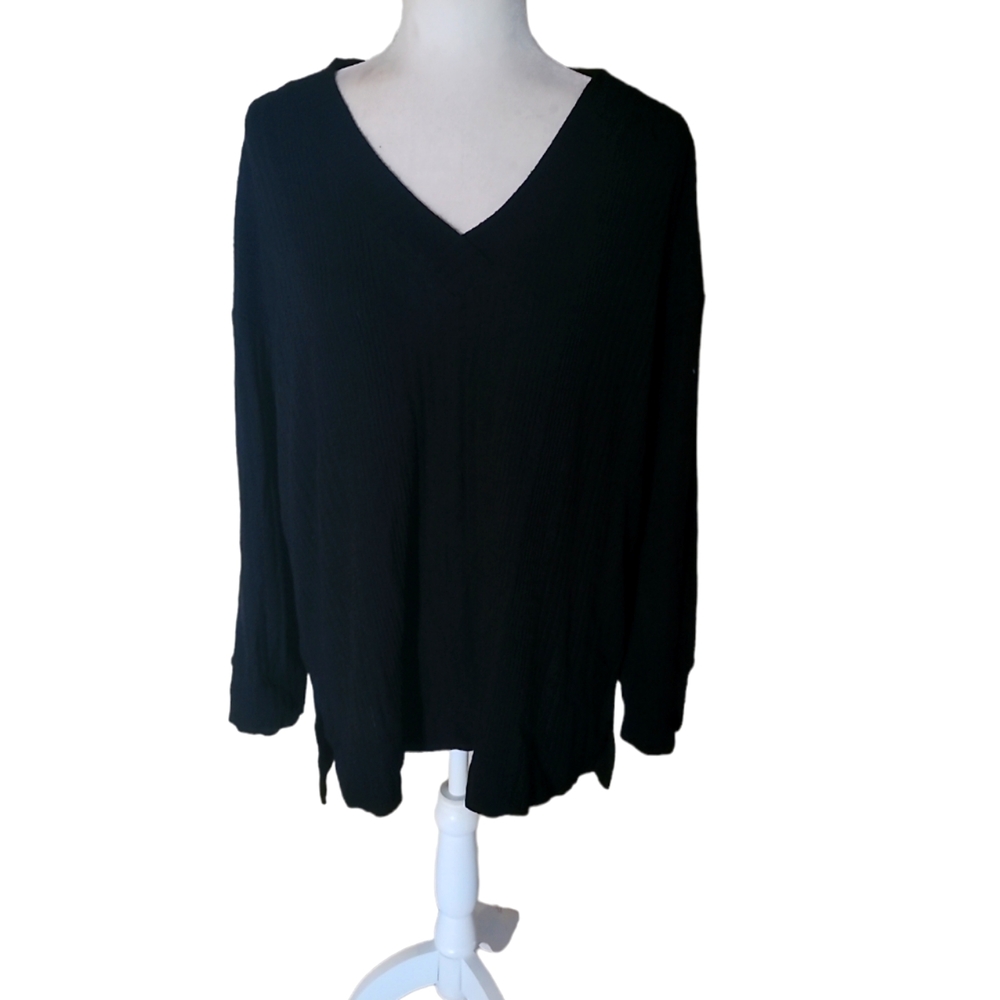 Andrew Marc Women Black Pullover Sweater size large rayon blend V-neck ribbed